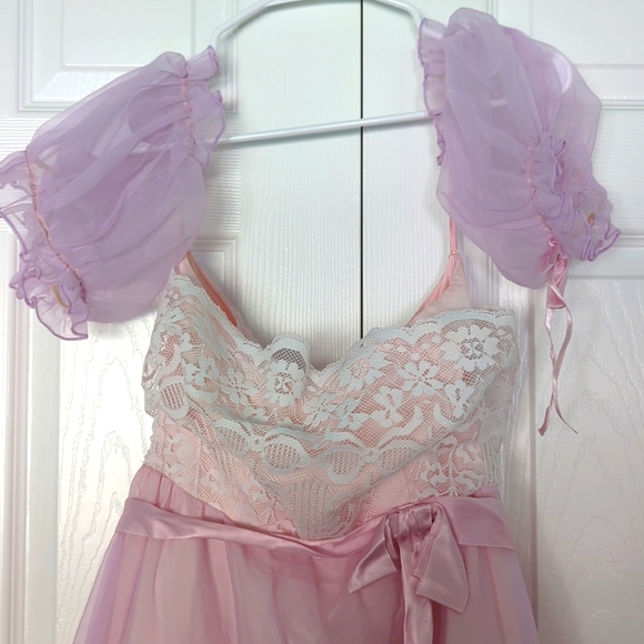 Vintage Flirtations by Alfred Angelo Dress - Size 8/39 - Picture 2 of 9